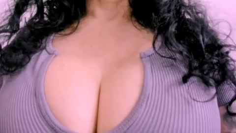 Valeria online show from September 29, 2025, 2:00 pm