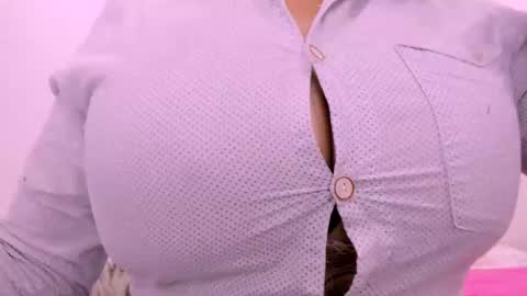 Valeria online show from October 6, 2025, 11:18 am