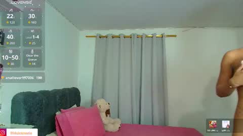 Snapshot of 01dulcemaria_ chatting on July 30, 2026, 2:54 am Dulce Maria online show from July 30, 2026, 2:54 am