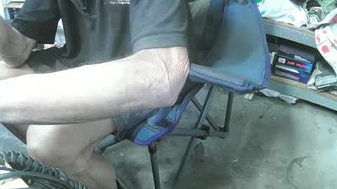 Snapshot of 04oldskool chatting on October 10, 2025, 4:22 am 04oldskool online show from October 10, 2025, 4:22 am