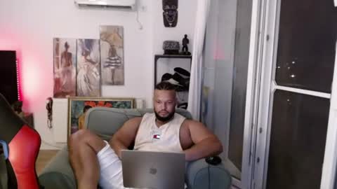 Kingsley online show from July 14, 2026, 2:05 am