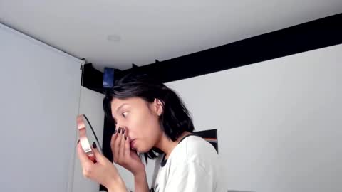 Snapshot of 0amy1 chatting on November 17, 2025, 11:21 pm amy online show from November 17, 2025, 11:21 pm