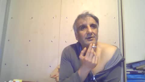 0luvmonkey online show from May 6, 2026, 11:54 pm