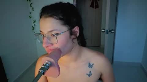 Snapshot of 0ne_of_0ne chatting on November 8, 2025, 10:41 pm Steven e online show from November 8, 2025, 10:41 pm