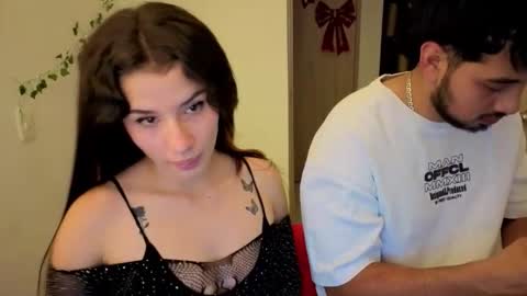 Snapshot of 0ne_of_0ne chatting on December 4, 2025, 12:53 am Steven e online show from December 4, 2025, 12:53 am