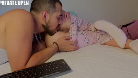 Steven  e online show from April 15, 2026, 2:29 am