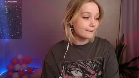 Snapshot of 0uralexa chatting on December 17, 2024, 9:38 pm Alexa online show from December 17, 2024, 9:38 pm