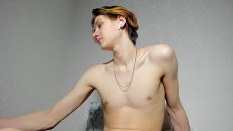 Snapshot of 0verlandd chatting on January 24, 2025, 5:11 pm Adam online show from January 24, 2025, 5:11 pm