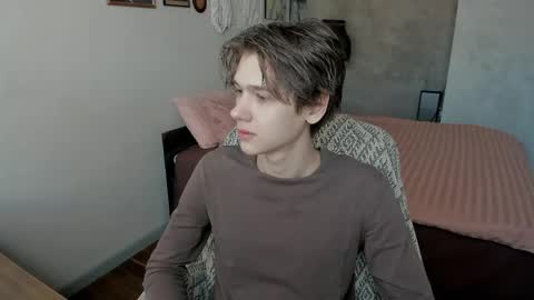 Snapshot of 0verlandd chatting on April 24, 2026, 4:59 am Adam online show from April 24, 2026, 4:59 am