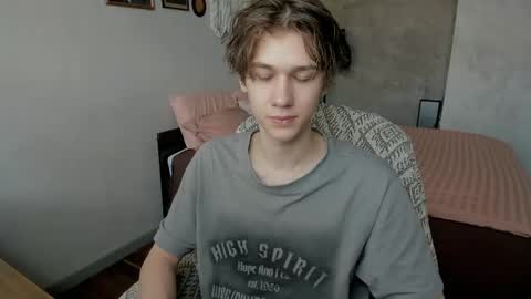 Snapshot of 0verlandd chatting on May 8, 2026, 6:19 am Adam online show from May 8, 2026, 6:19 am
