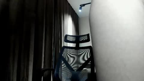 Snapshot of 0verlandd chatting on June 9, 2026, 5:02 pm Adam online show from June 9, 2026, 5:02 pm