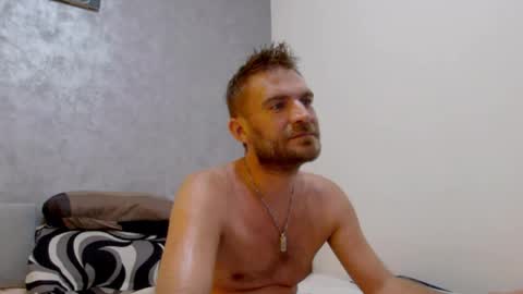 10in_deluxe online show from September 13, 2025, 7:52 am