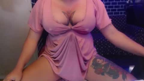  i am trixie im Your Selfsucking Mistress  online show from January 14, 2026, 2:06 am