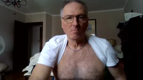 Snapshot of 123456ant chatting on March 1, 2025, 6:32 pm 123456ant online show from March 1, 2025, 6:32 pm