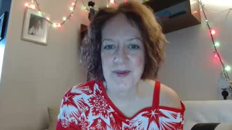 12ennie online show from December 2, 2025, 7:47 am