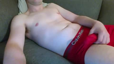 18chillin online show from November 5, 2025, 2:22 am