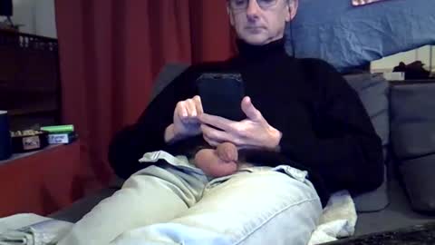 Snapshot of 18remy45 chatting on December 30, 2024, 12:52 pm 18remy45 online show from December 30, 2024, 12:52 pm