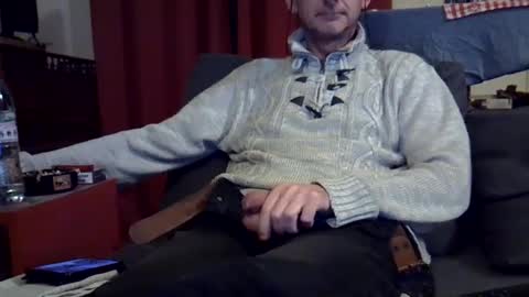 Snapshot of 18remy45 chatting on January 12, 2025, 7:53 pm 18remy45 online show from January 12, 2025, 7:53 pm