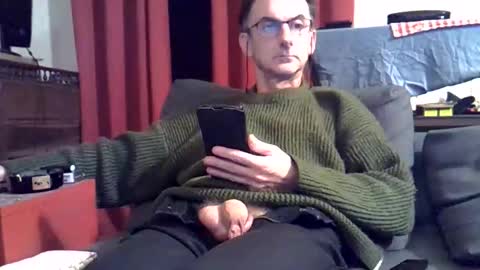 Snapshot of 18remy45 chatting on October 9, 2025, 8:29 pm 18remy45 online show from October 9, 2025, 8:29 pm