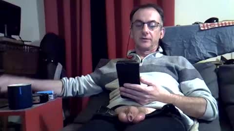 18remy45 online show from December 21, 2025, 9:44 pm