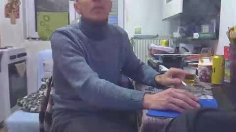 Snapshot of 1973man chatting on December 14, 2025, 7:18 pm 1973man online show from December 14, 2025, 7:18 pm