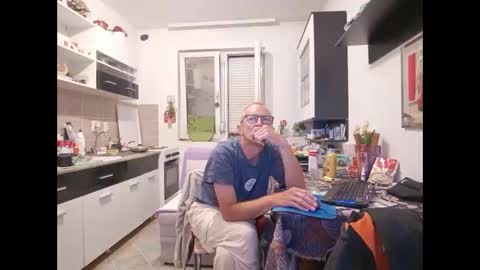 1973man online show from June 8, 2026, 10:32 pm