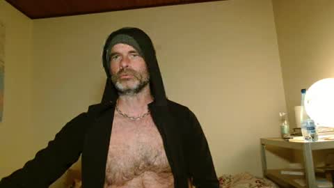 djulia online show from February 17, 2025, 5:32 pm