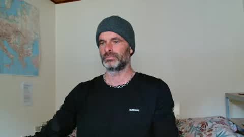 djulia online show from February 24, 2025, 12:26 pm