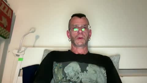 J online show from May 14, 2026, 11:06 am