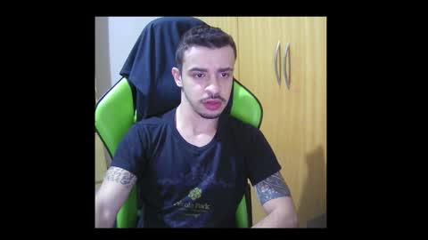 Snapshot of 1good_vibes1 chatting on November 1, 2025, 3:08 am 1good_vibes1 online show from November 1, 2025, 3:08 am