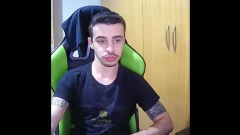 Snapshot of 1good_vibes1 chatting on November 10, 2025, 3:27 am 1good_vibes1 online show from November 10, 2025, 3:27 am