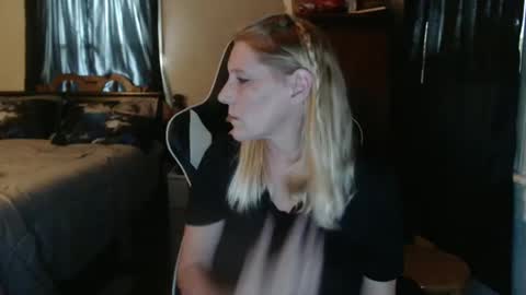 1hotcouple2c online show from February 20, 2025, 3:30 pm