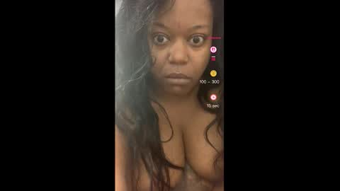 Lillycakes online show from February 1, 2026, 9:13 pm