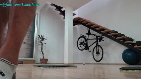 Snapshot of 1manshow11 chatting on December 9, 2024, 9:05 pm 1manshow11 online show from December 9, 2024, 9:05 pm