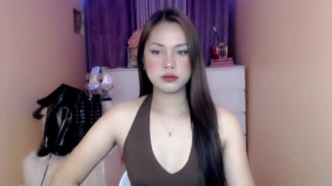 Snapshot of 1miracle_tranny chatting on June 14, 2026, 6:15 am 1miracle_tranny online show from June 14, 2026, 6:15 am