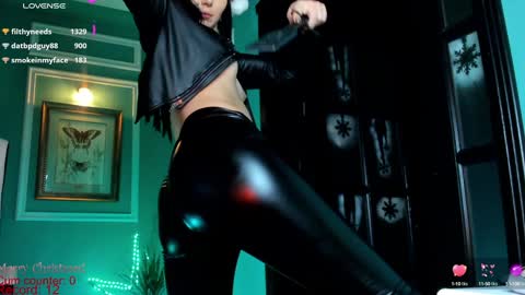 Moona  online show from December 24, 2024, 10:49 pm