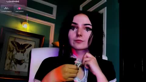 Moona  online show from March 3, 2025, 12:37 pm