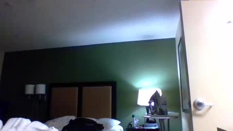 TheShyOne18 online show from September 13, 2025, 4:23 am