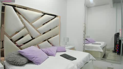 Snapshot of 1naughty_milf chatting on January 9, 2025, 11:47 am Luisa online show from January 9, 2025, 11:47 am