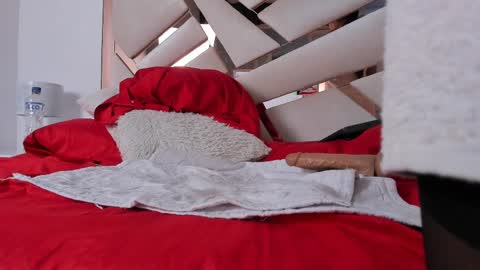 Snapshot of 1naughty_milf chatting on February 9, 2025, 1:03 pm Luisa online show from February 9, 2025, 1:03 pm