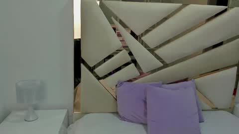 Snapshot of 1naughty_milf chatting on March 11, 2025, 8:52 am Luisa online show from March 11, 2025, 8:52 am