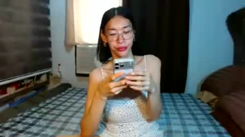 1perfectmodel online show from June 12, 2026, 3:38 am