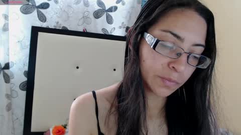 paola online show from April 19, 2026, 5:01 pm