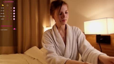 VICTORIA online show from November 20, 2025, 1:28 am