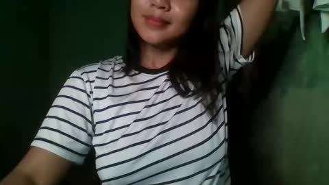 Snapshot of 1smile4u chatting on October 28, 2025, 3:04 pm 1smile4u online show from October 28, 2025, 3:04 pm