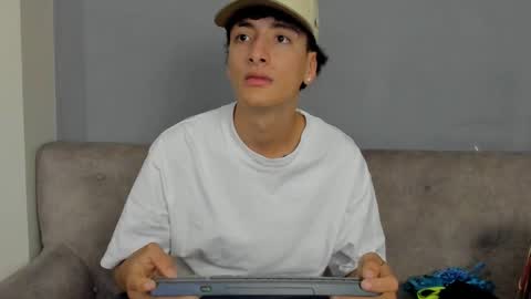 Snapshot of 1threestar chatting on January 9, 2025, 12:09 pm 1Threestar online show from January 9, 2025, 12:09 pm