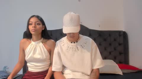 Snapshot of 1threestar chatting on December 21, 2025, 3:19 pm 1Threestar online show from December 21, 2025, 3:19 pm