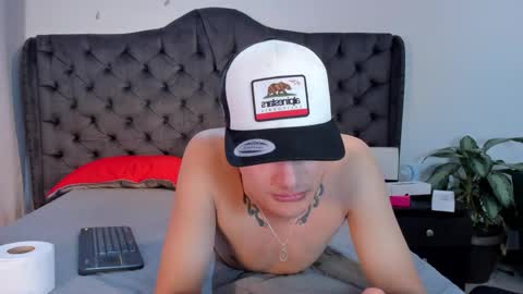 Snapshot of 1threestar chatting on January 14, 2026, 12:27 am 1Threestar online show from January 14, 2026, 12:27 am