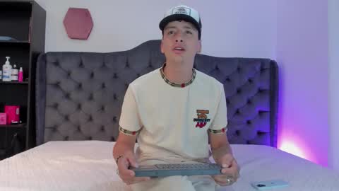 Snapshot of 1threestar chatting on February 27, 2026, 11:10 am 1Threestar online show from February 27, 2026, 11:10 am