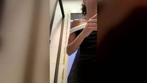 Snapshot of 1threestar chatting on March 15, 2026, 1:28 pm 1Threestar online show from March 15, 2026, 1:28 pm